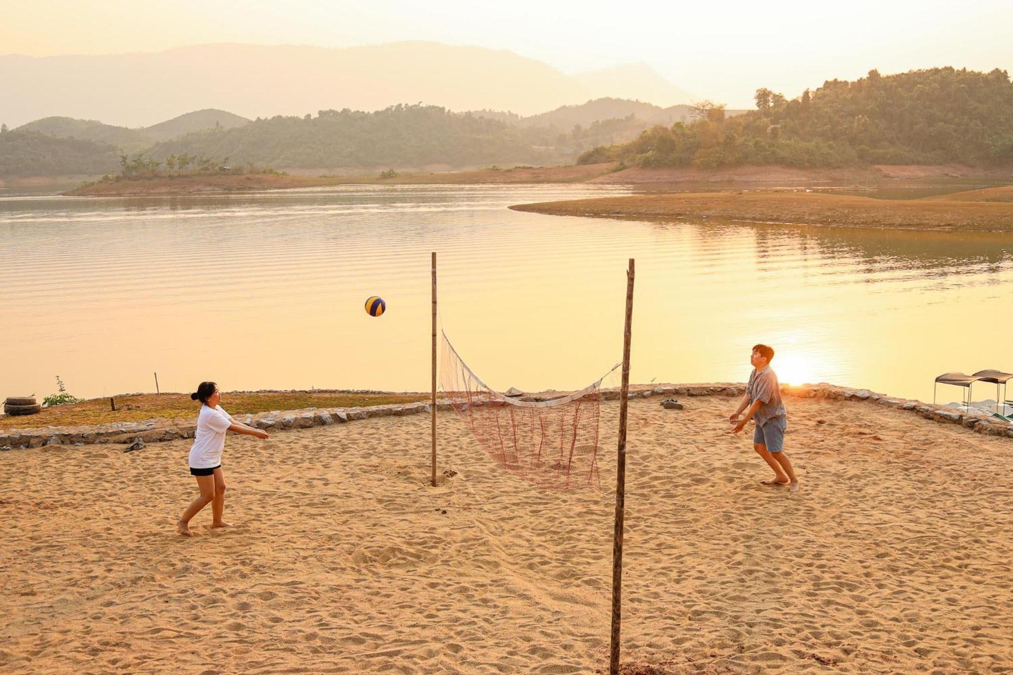 The Sanctuary Nam Ngum Beach Resort Vang Vieng Exteriér fotografie