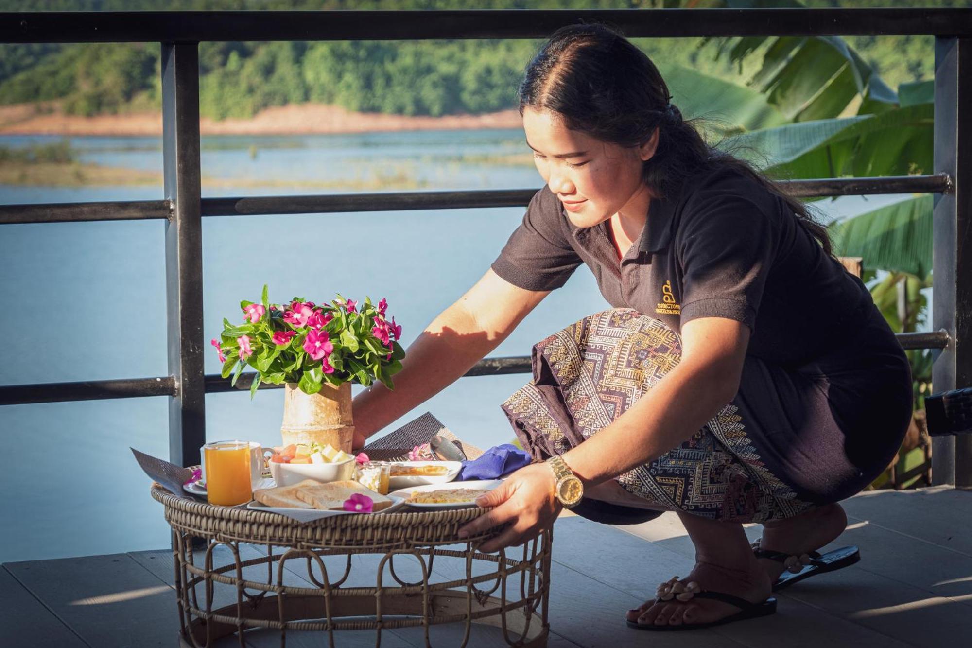 The Sanctuary Nam Ngum Beach Resort Vang Vieng Exteriér fotografie